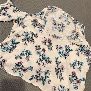 long sleeve slightly cropped